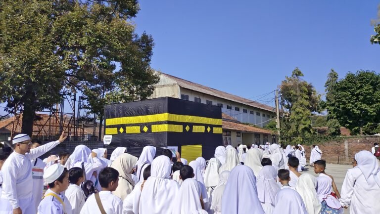 Manasik Haji dan Umroh SDIT Persis Tarogong TA. 2023-2024